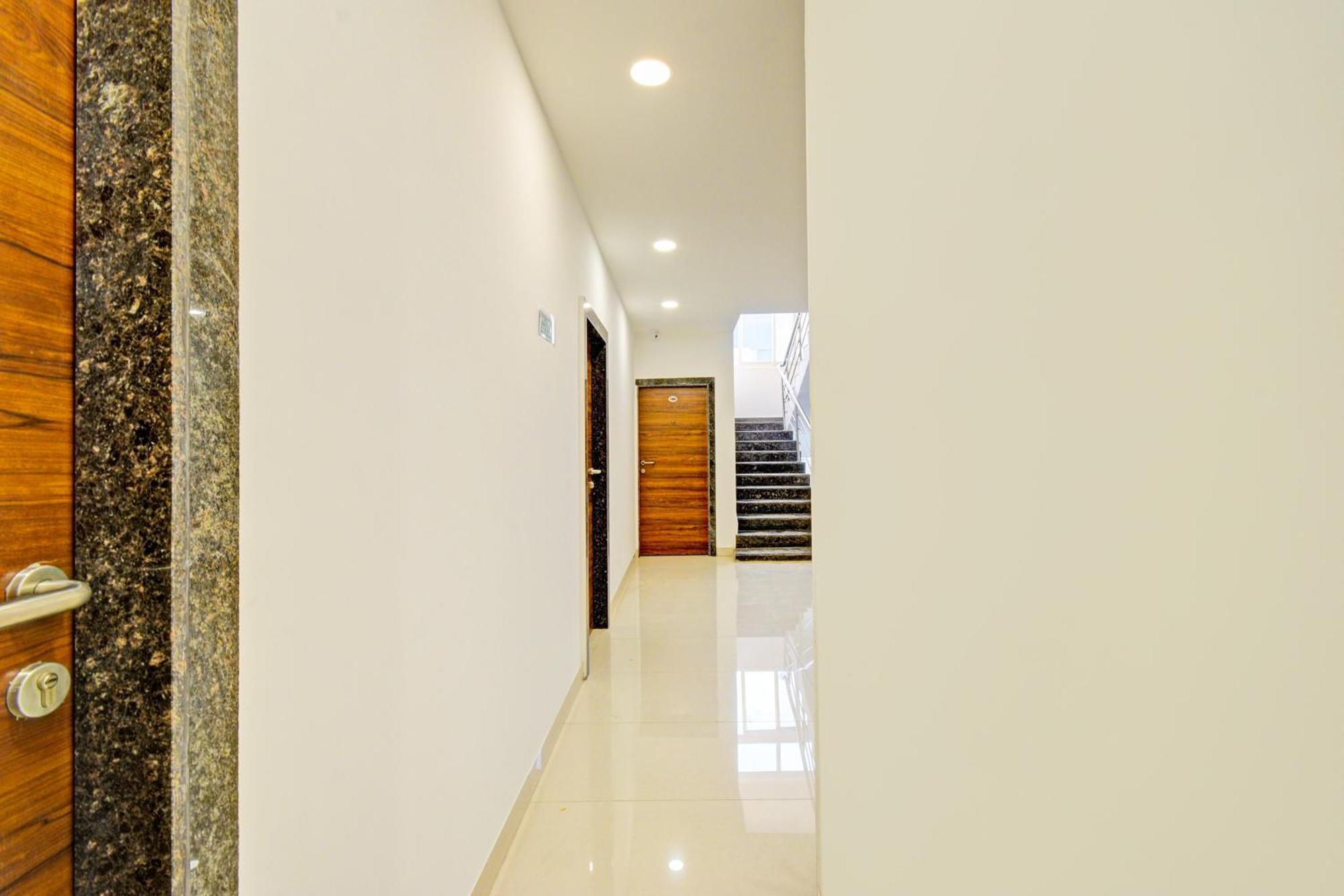 Super Townhouse Oak Suchitra Kompally Road Formerly Sun Moon Hotels Trimulgherry Exterior foto
